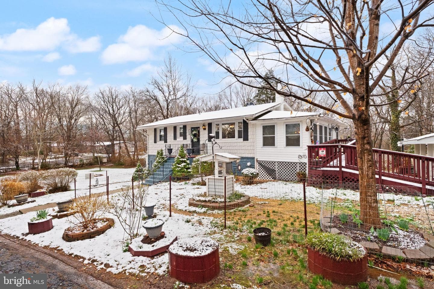 7411 Bull Run Road photo 2