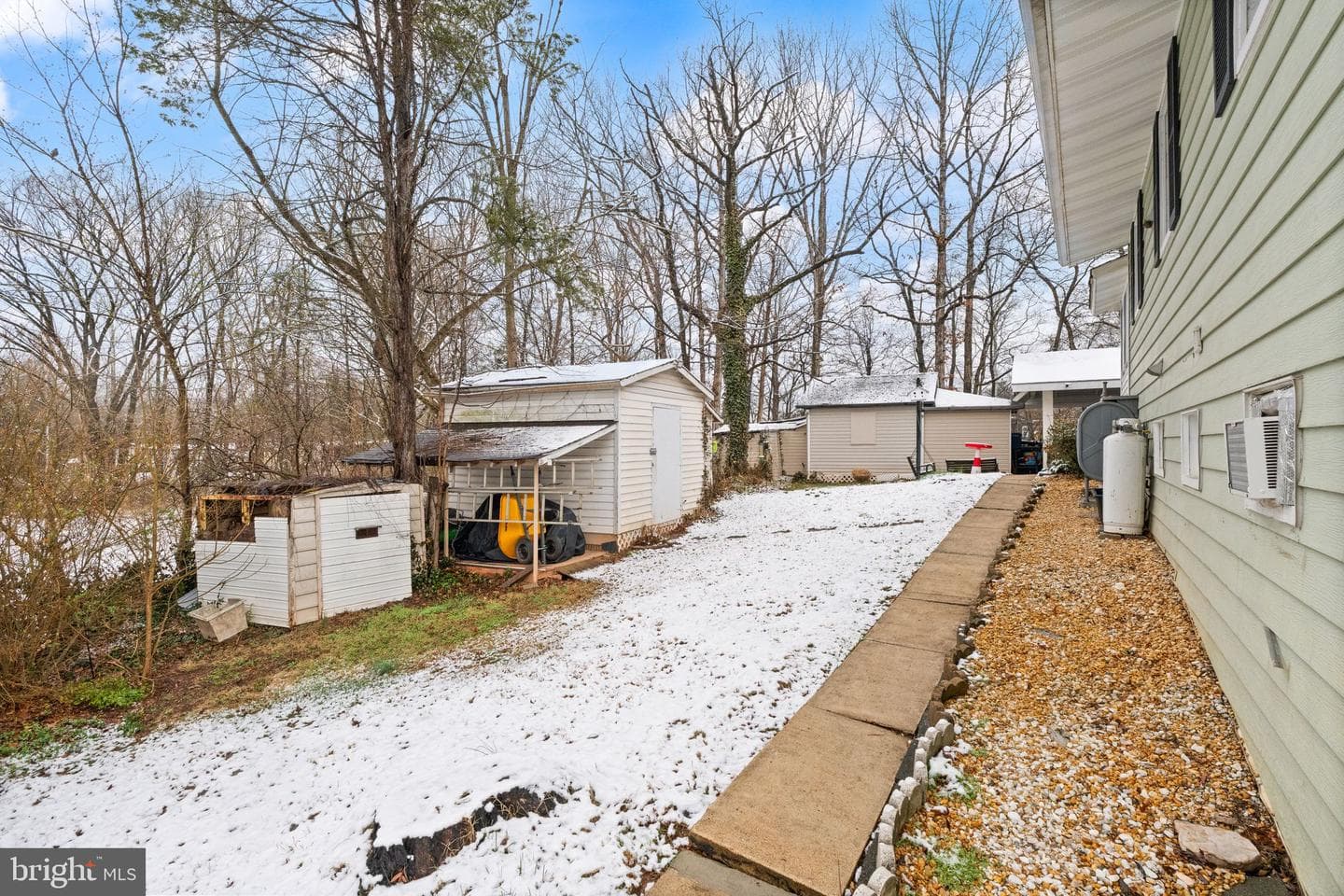 7411 Bull Run Road photo 46