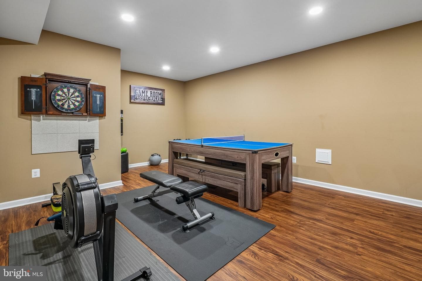 8716 Raleigh Mews photo 32
