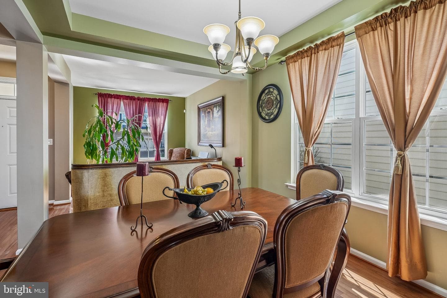 8716 Raleigh Mews photo 9