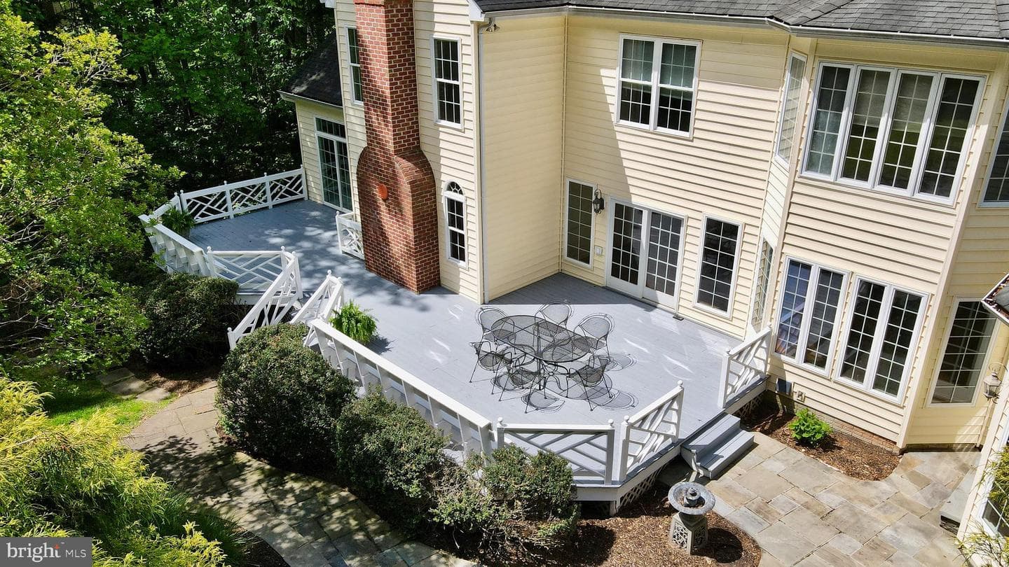 7008 Trappers Court photo 40