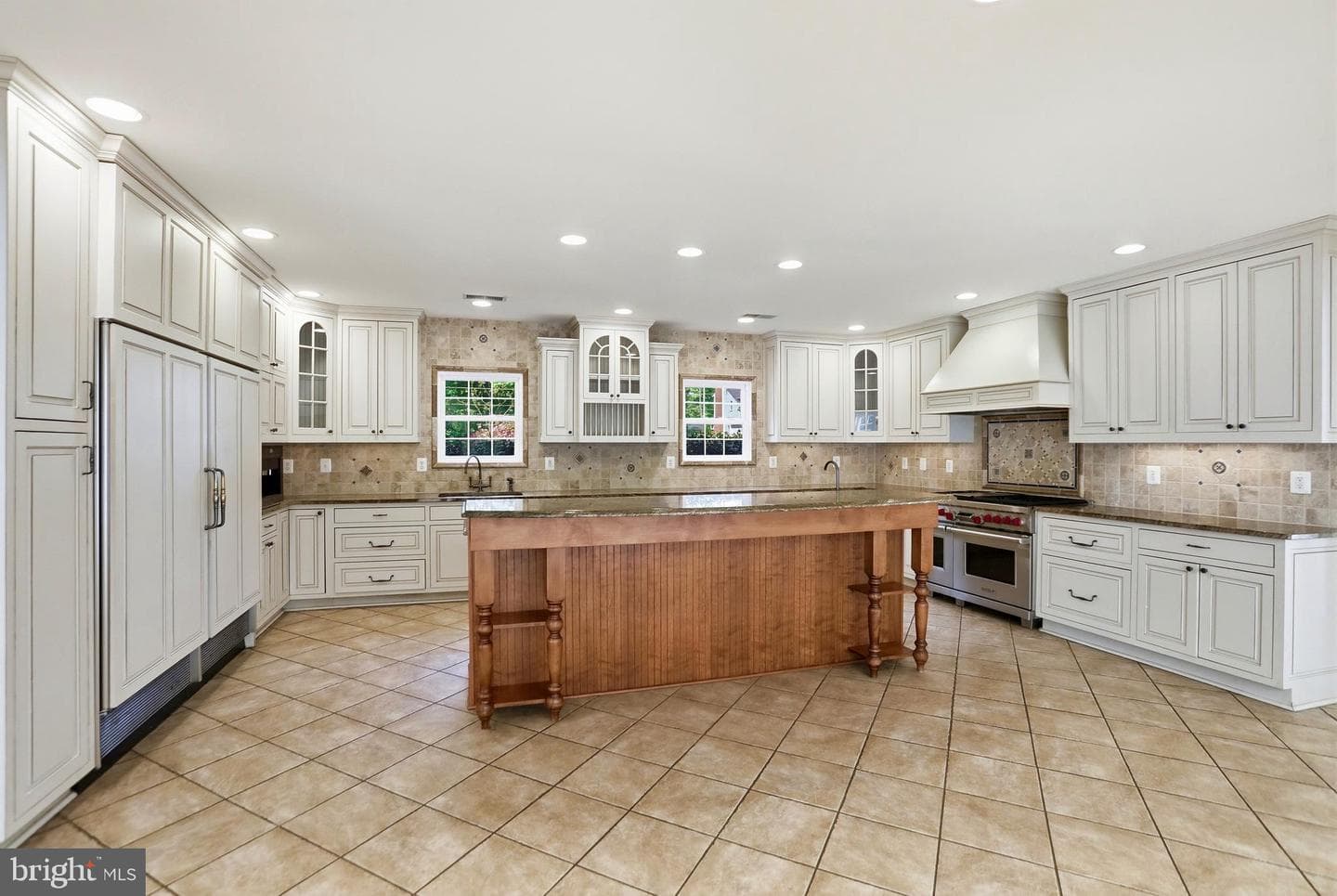 7008 Trappers Court photo 5