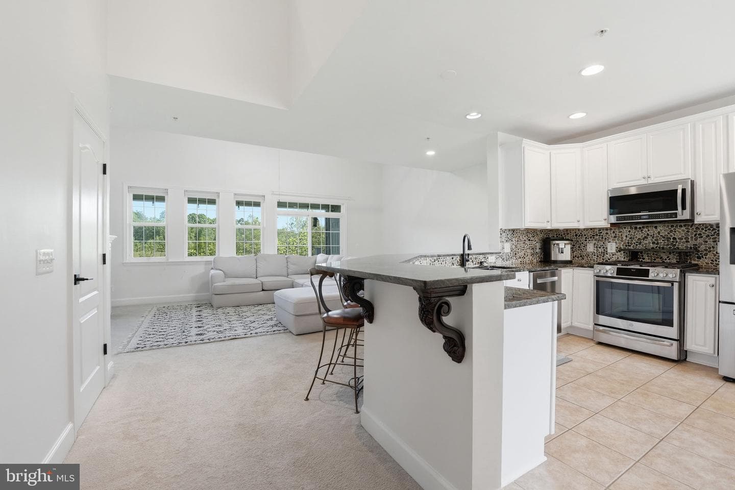 13940 Greendale Drive photo 9