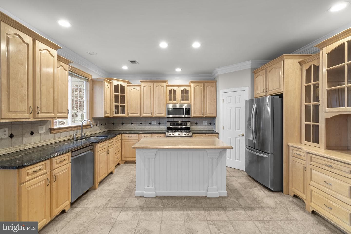 5725 Caribbean Court photo 21