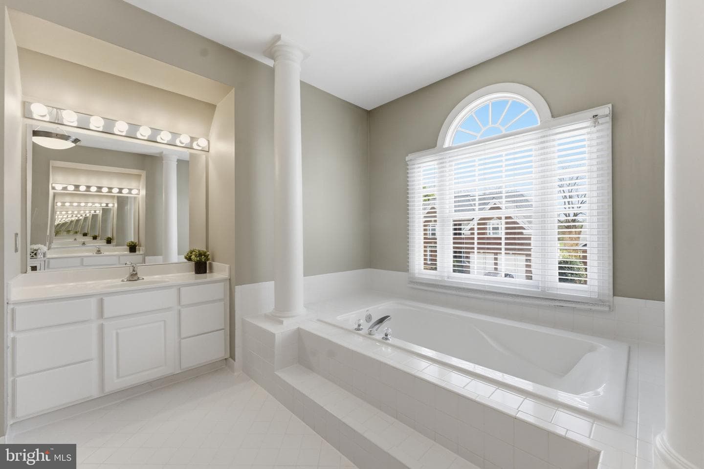 5440 Sherman Oaks Court photo 35