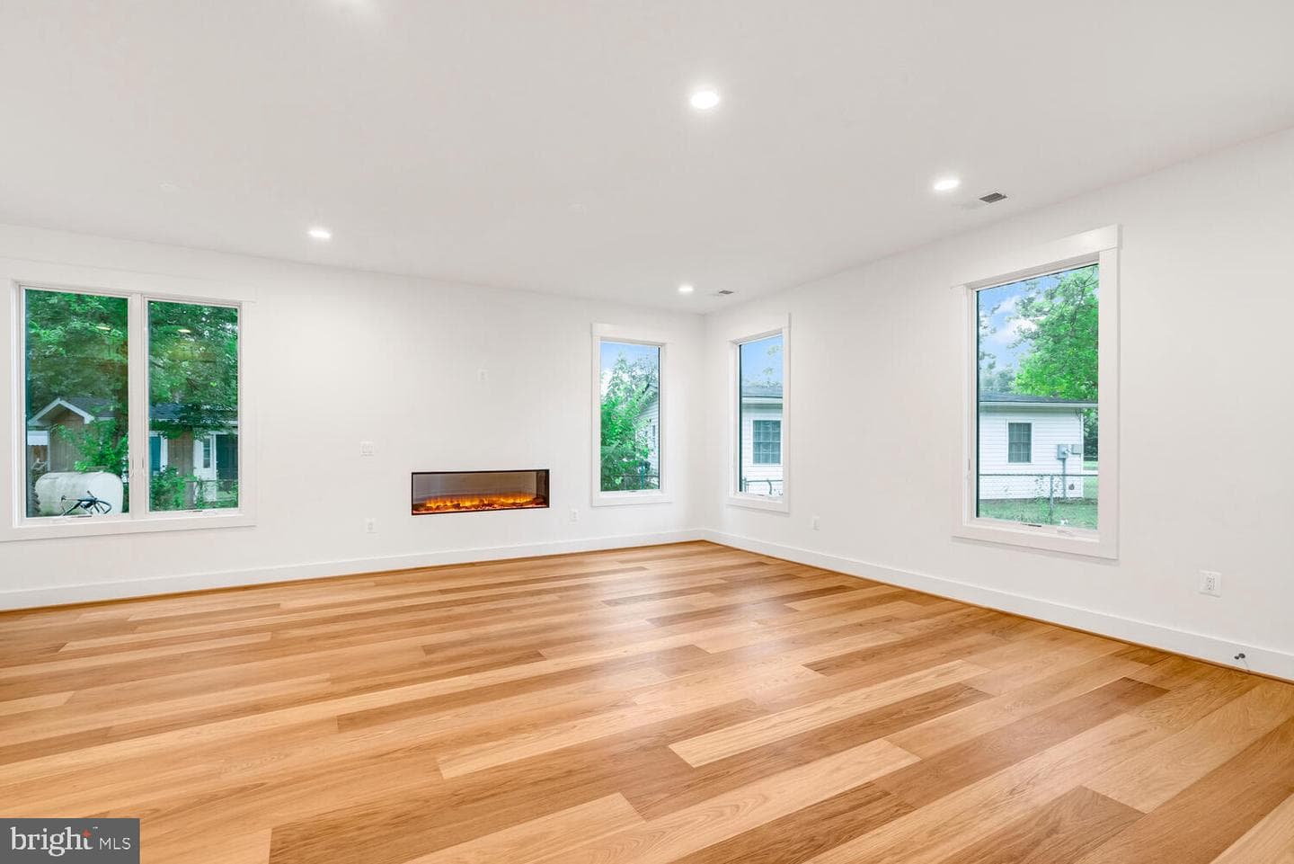 13711 Joyce Road photo 6