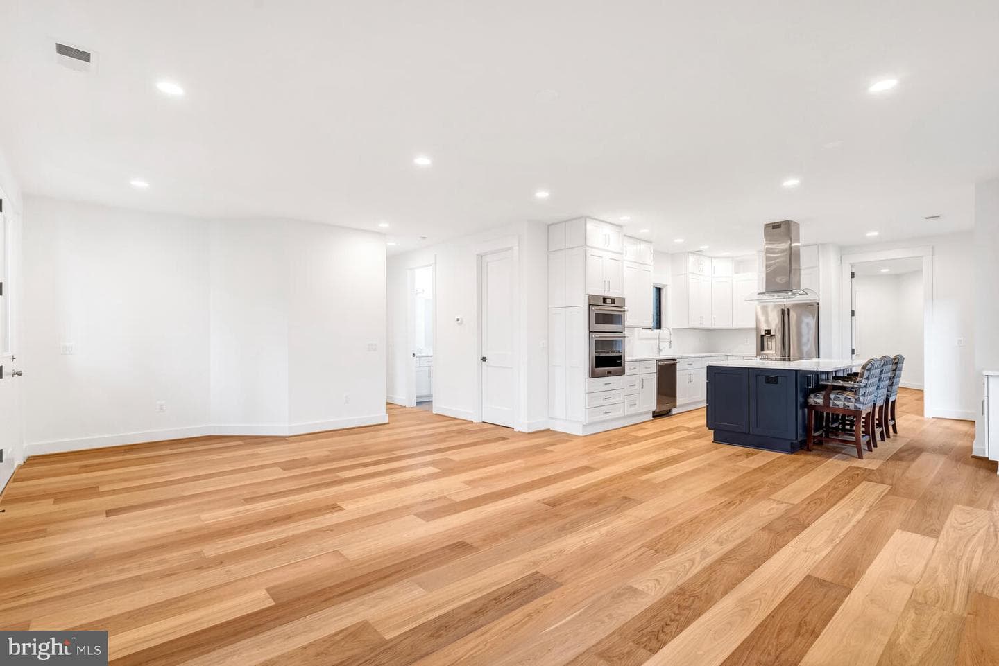 13711 Joyce Road photo 8