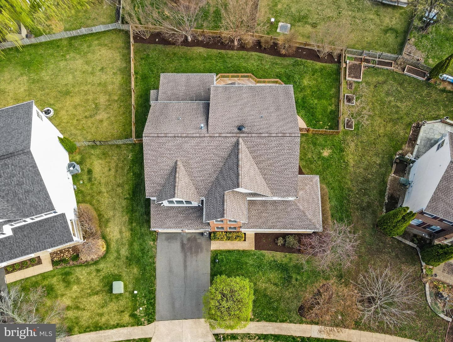 9813 Nugget Court photo 10