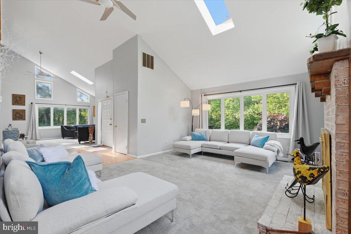 4366 Stepney Drive photo 13