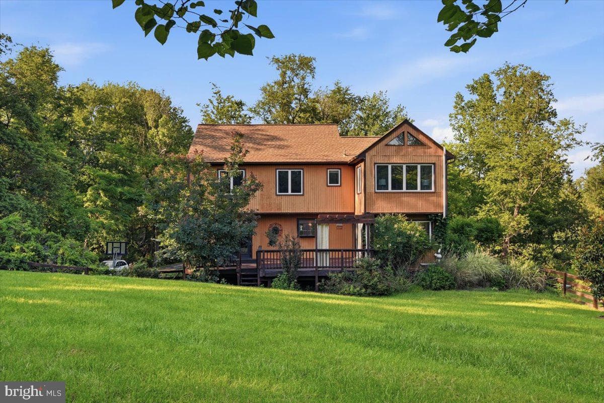 4366 Stepney Drive photo 41