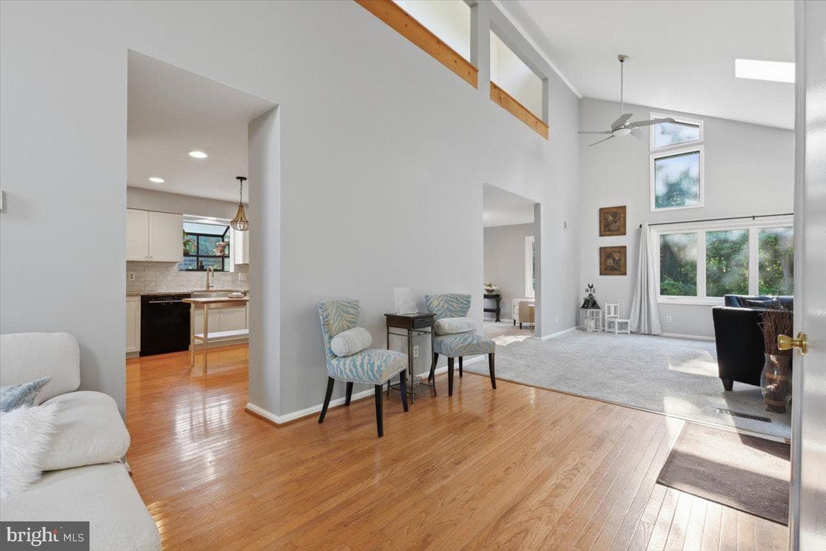 4366 Stepney Drive photo 5