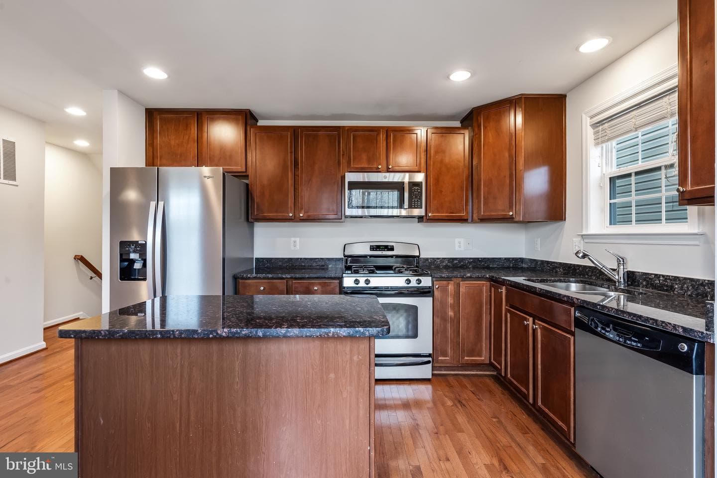 2910 Truffle Oak Place photo 11