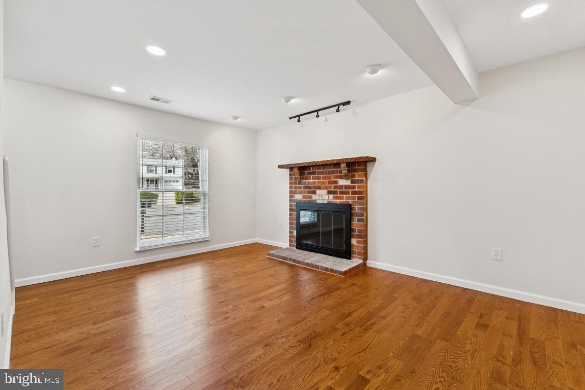 4008 Buckingham Court photo 11