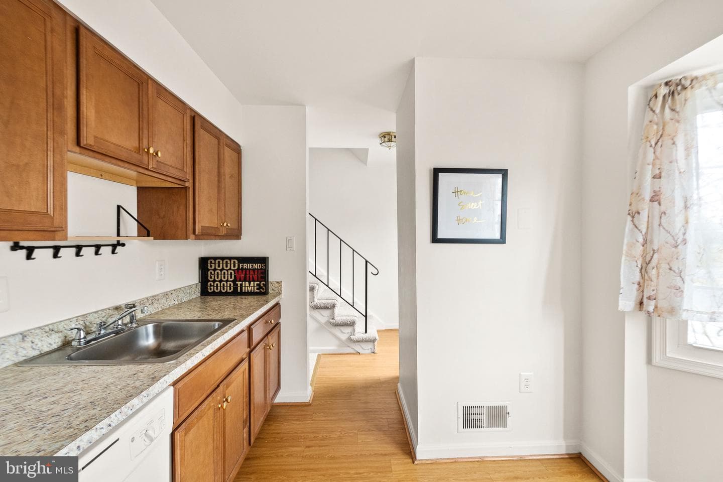 10192 Winchester Court photo 13