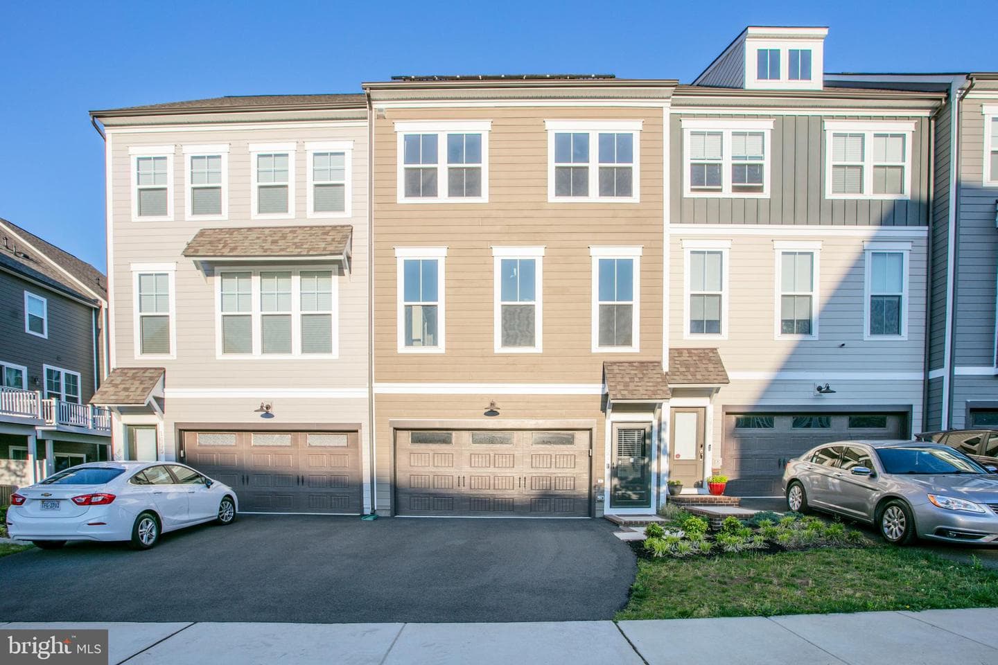 1657 Aspen Poplar Road, Dumfries