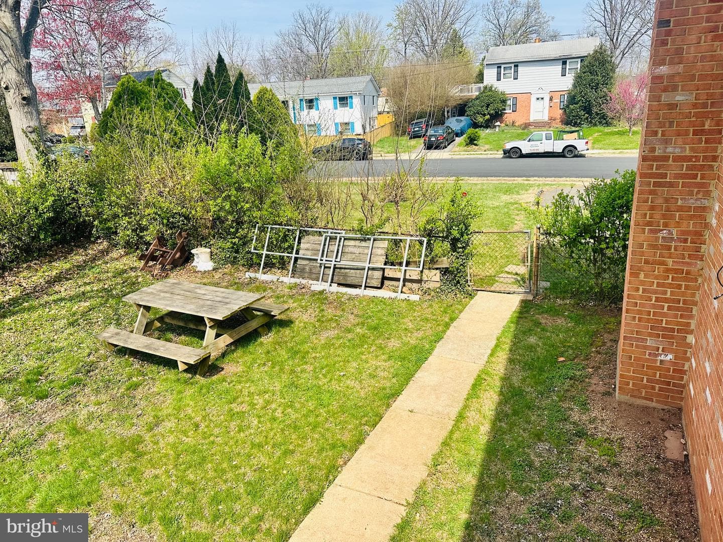 9927 Portsmouth Road photo 21