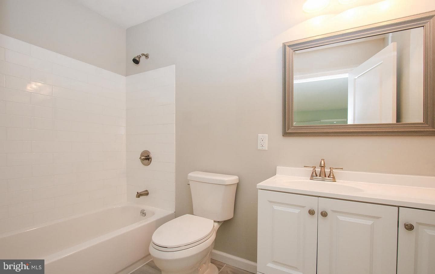 1449 F Street photo 11