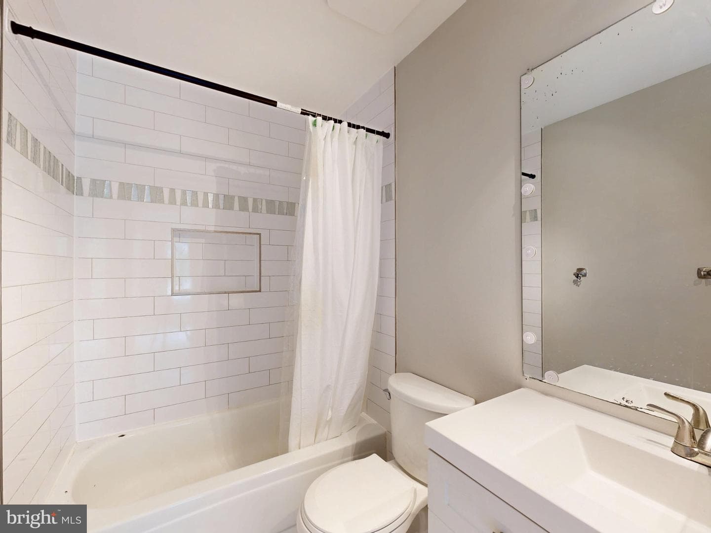 8509 Charnwood Court photo 23