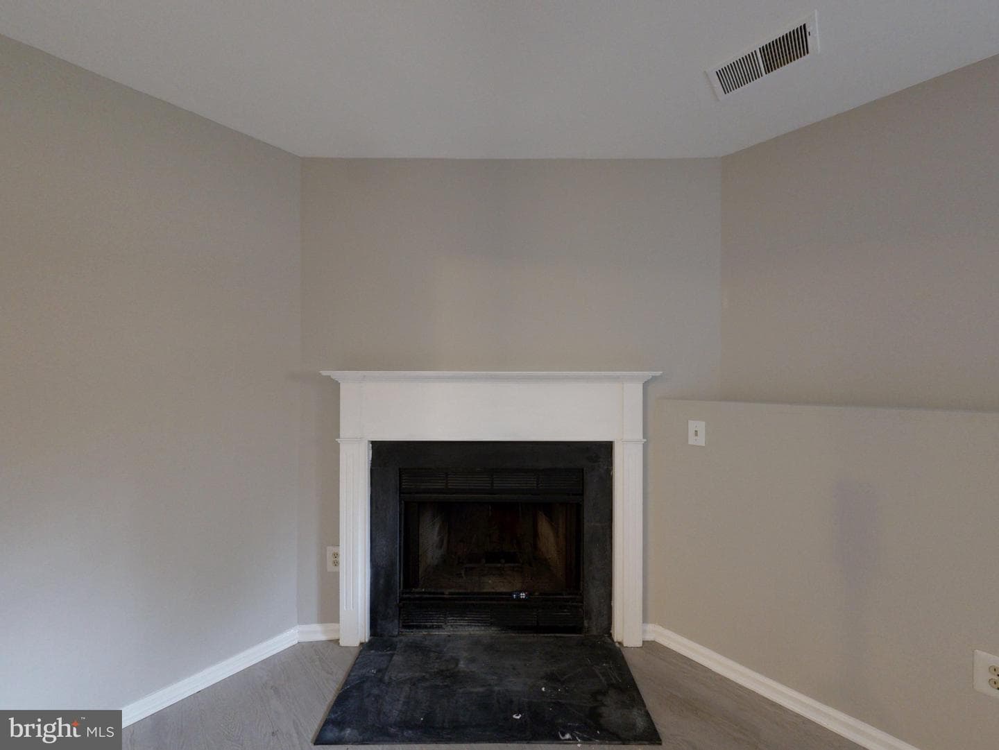 8509 Charnwood Court photo 40