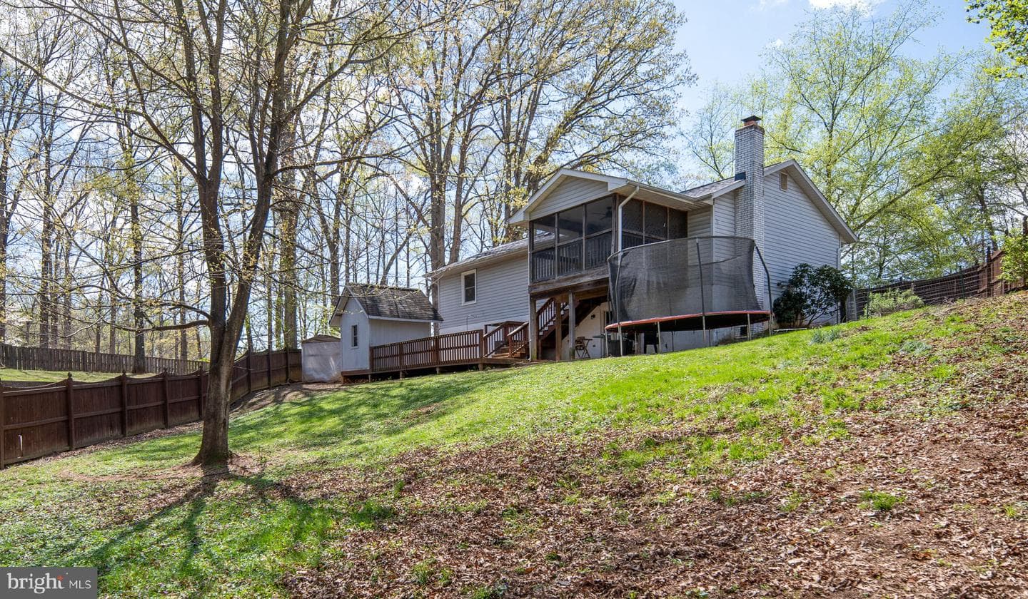 15195 Dyers Road photo 48