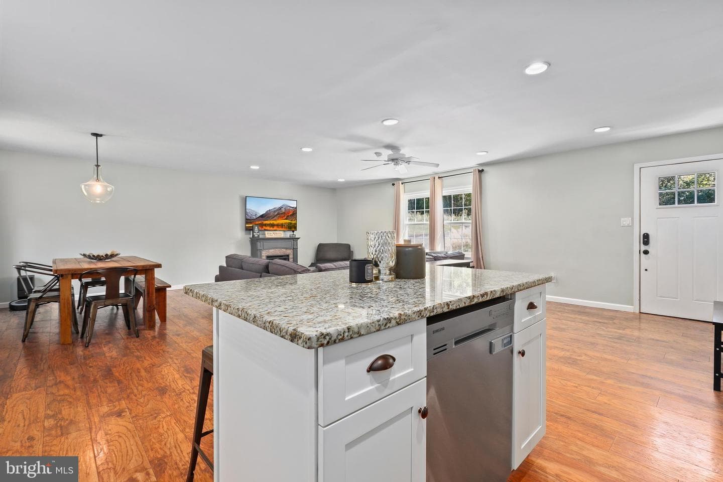 9422 Brentsville Road photo 11