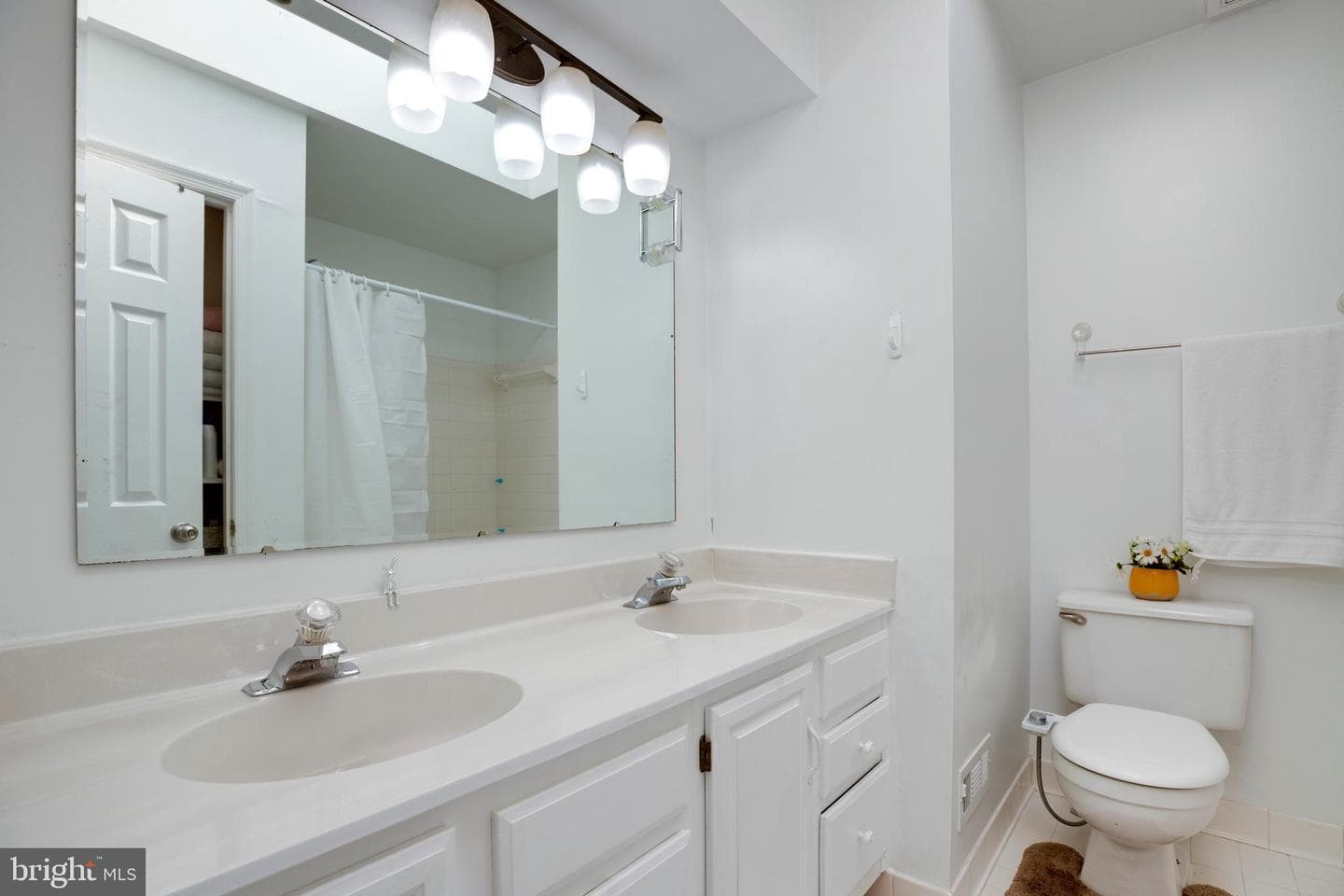 13931 Ruler Court photo 10
