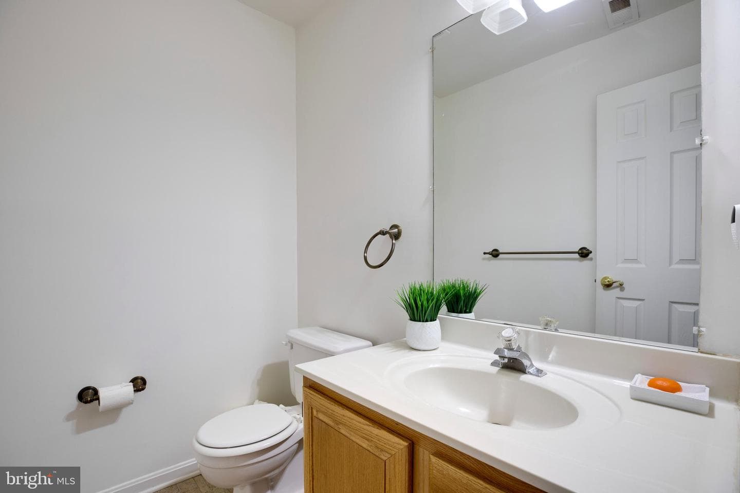 13931 Ruler Court photo 22