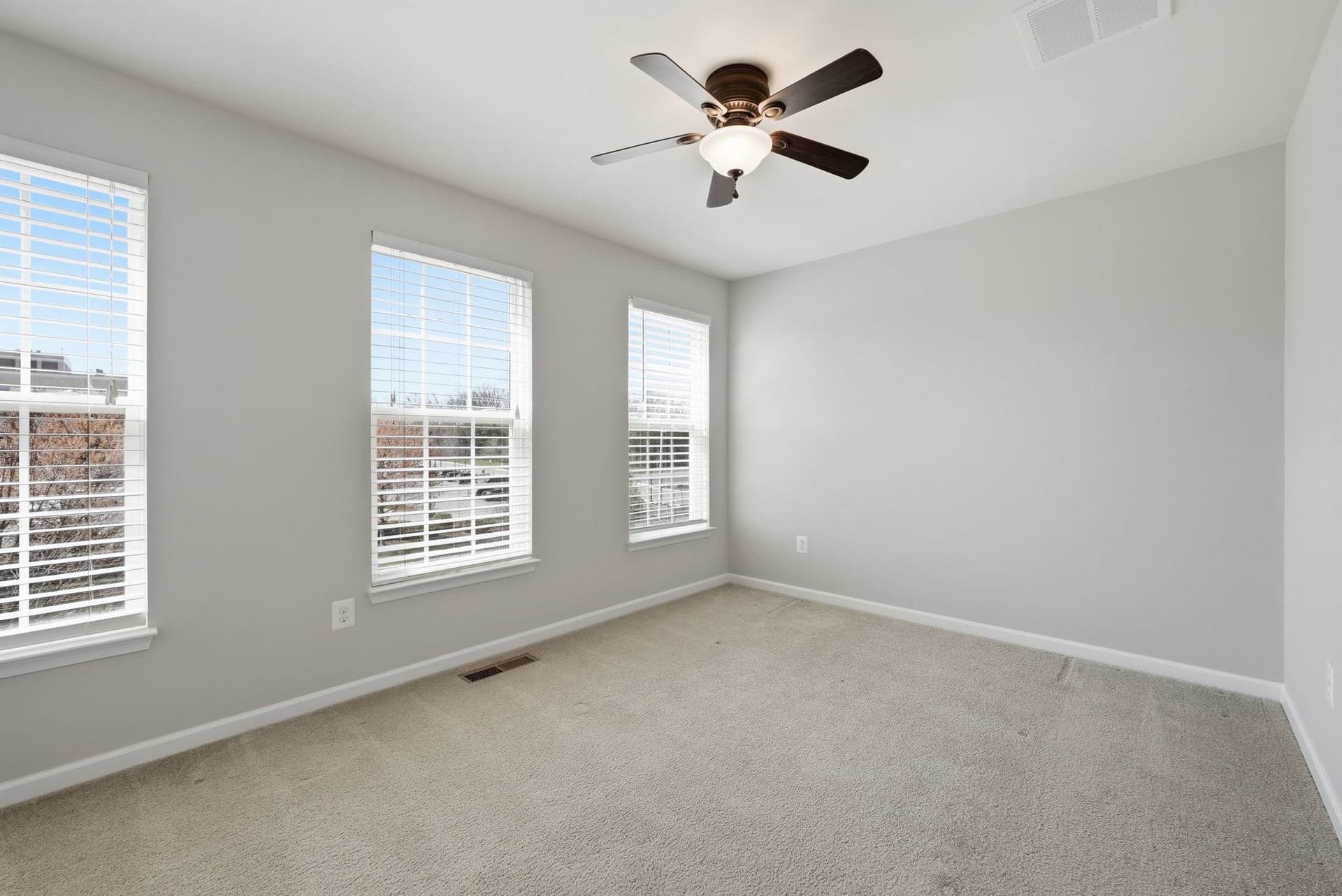 15415 Rosemont Manor Drive photo 17
