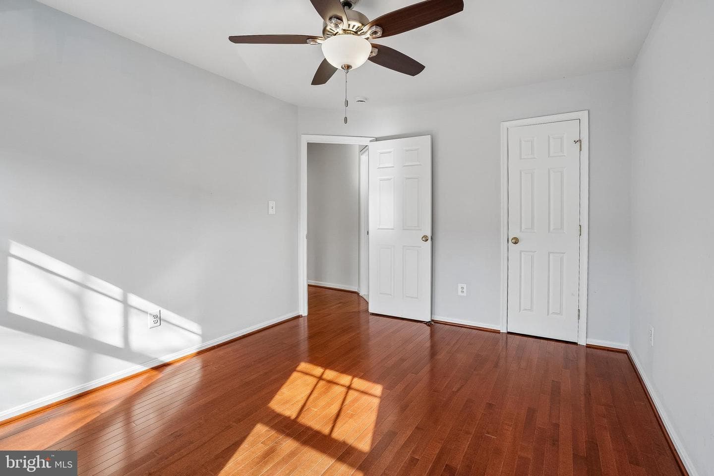 13754 Fleet St photo 29