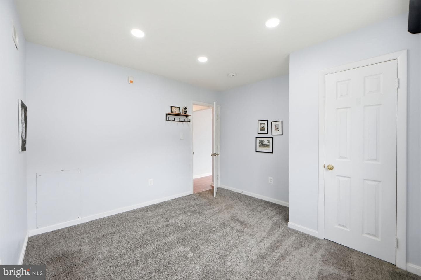 9313 Byron Street photo 24