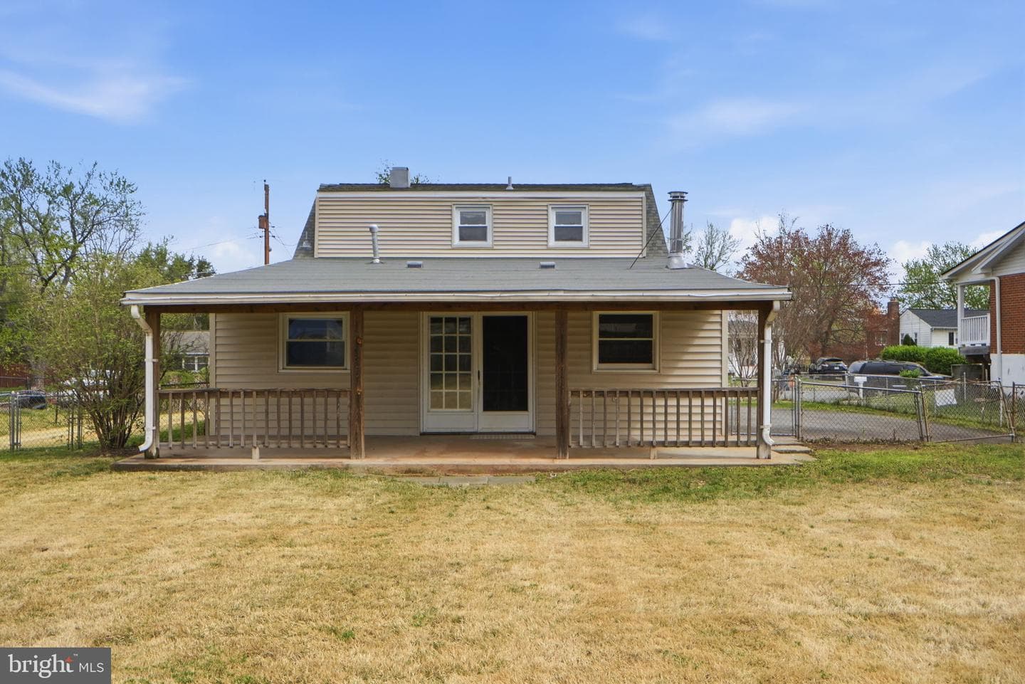 9313 Byron Street photo 34