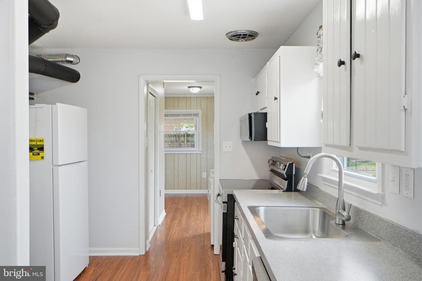 9313 Byron Street photo 7