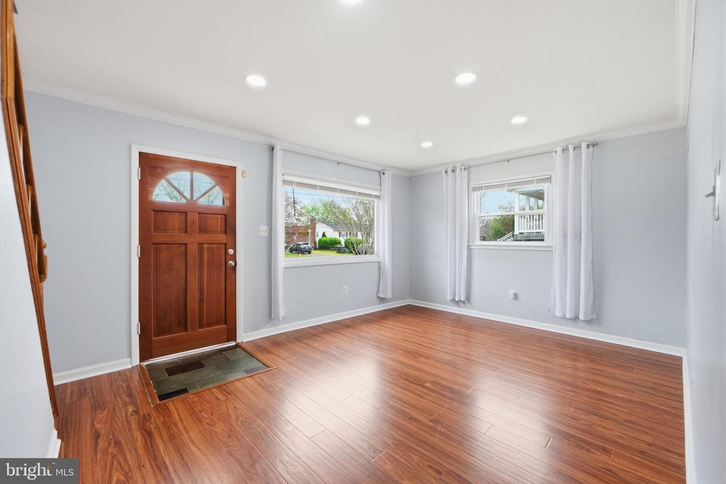 9313 Byron Street photo 9