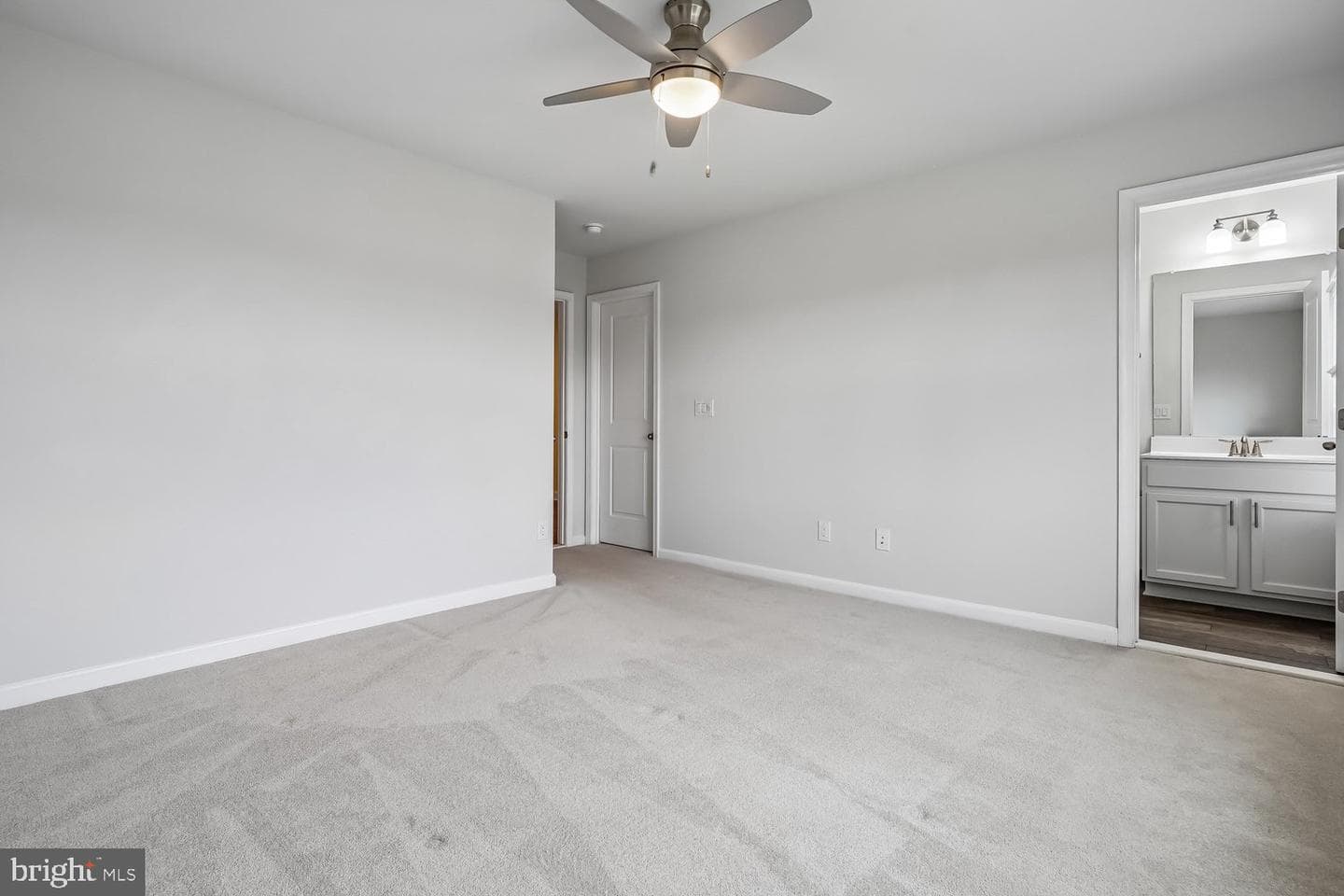 4009 Granary View Court photo 48