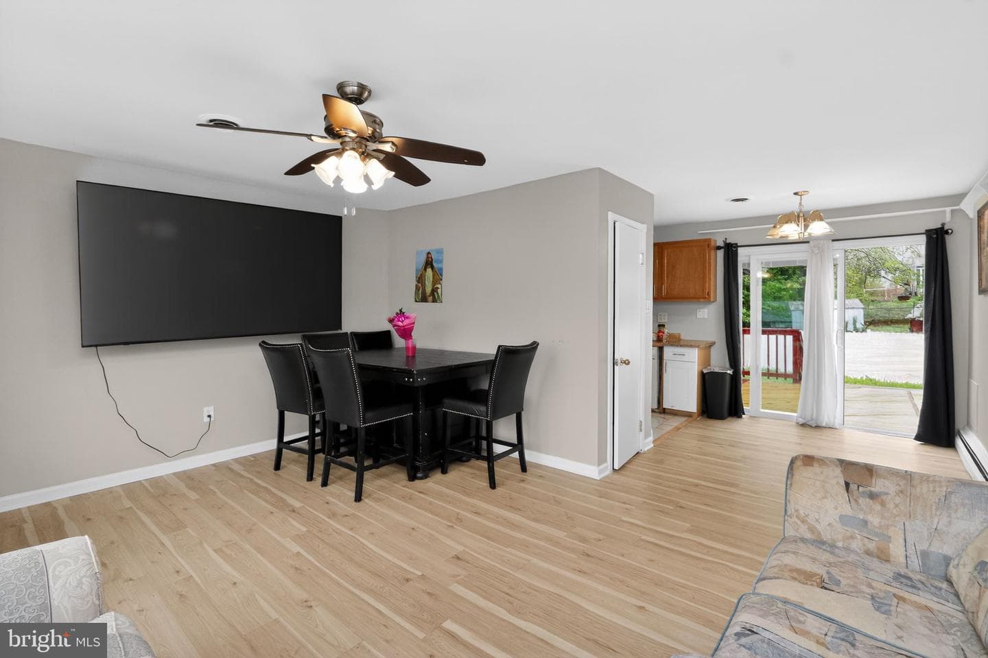 14751 Arizona Avenue photo 2