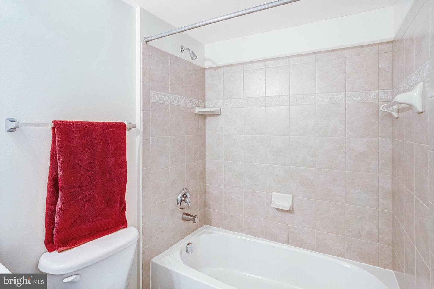 16616 Barge Circle photo 13