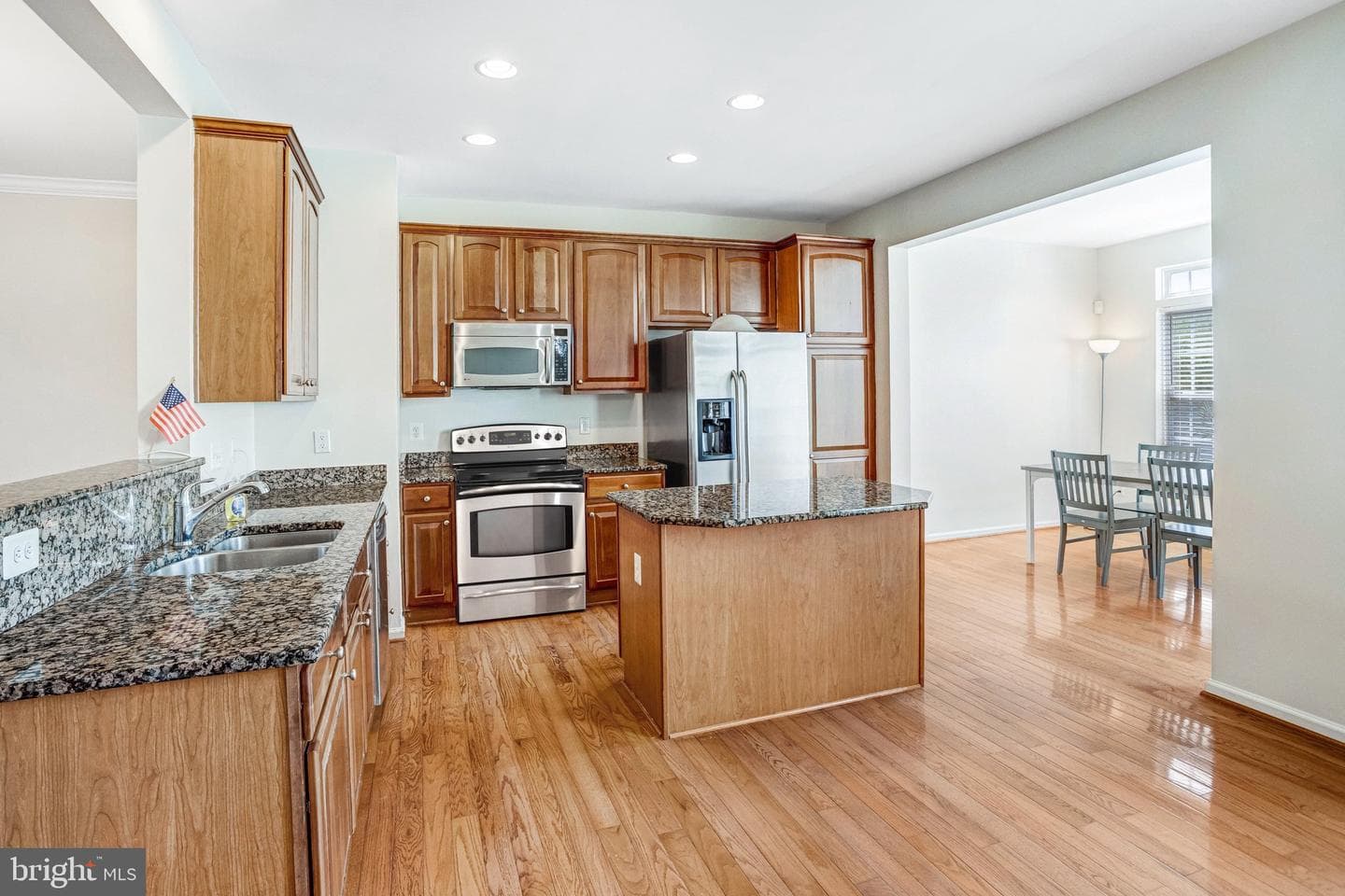 16616 Barge Circle photo 23