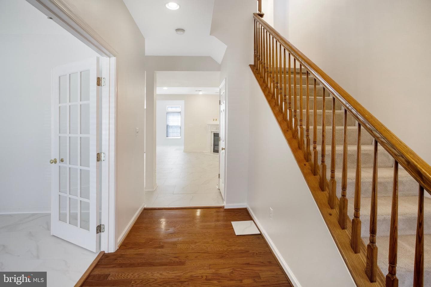 16616 Barge Circle photo 4