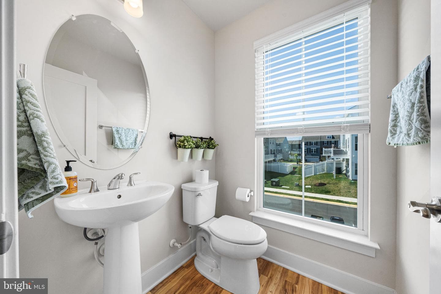 10539 Waterbury Woods Way photo 13