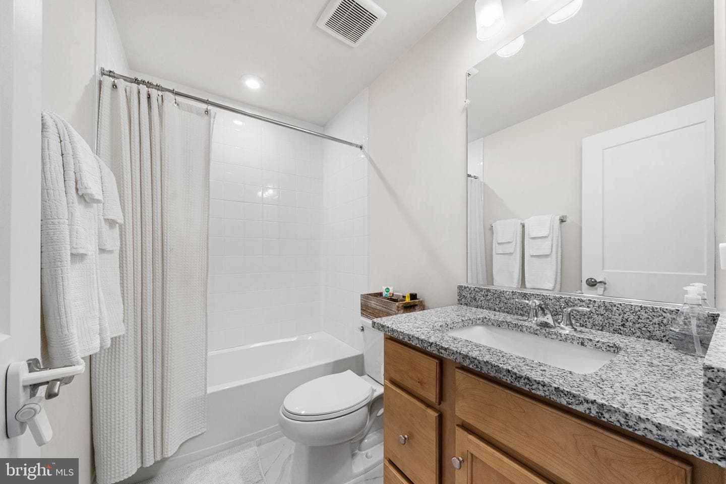 10539 Waterbury Woods Way photo 20