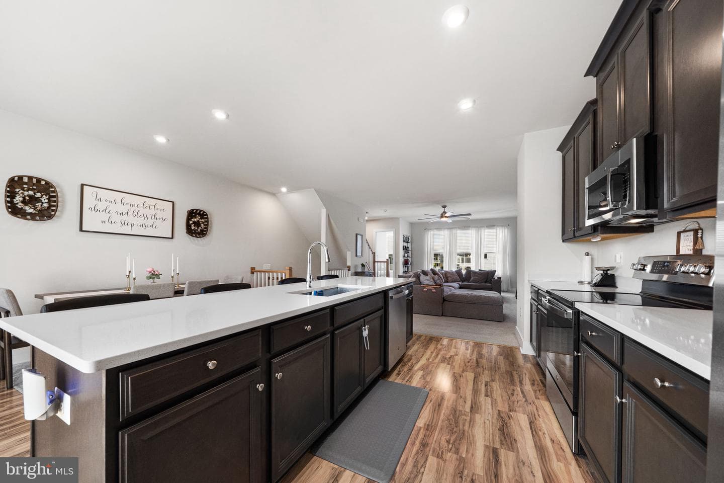 10539 Waterbury Woods Way photo 6