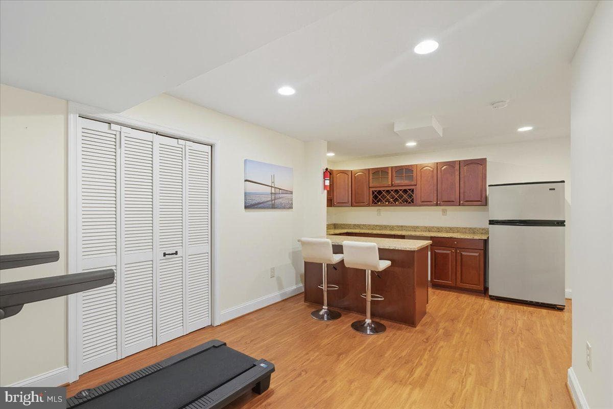 16216 Radburn Street photo 41