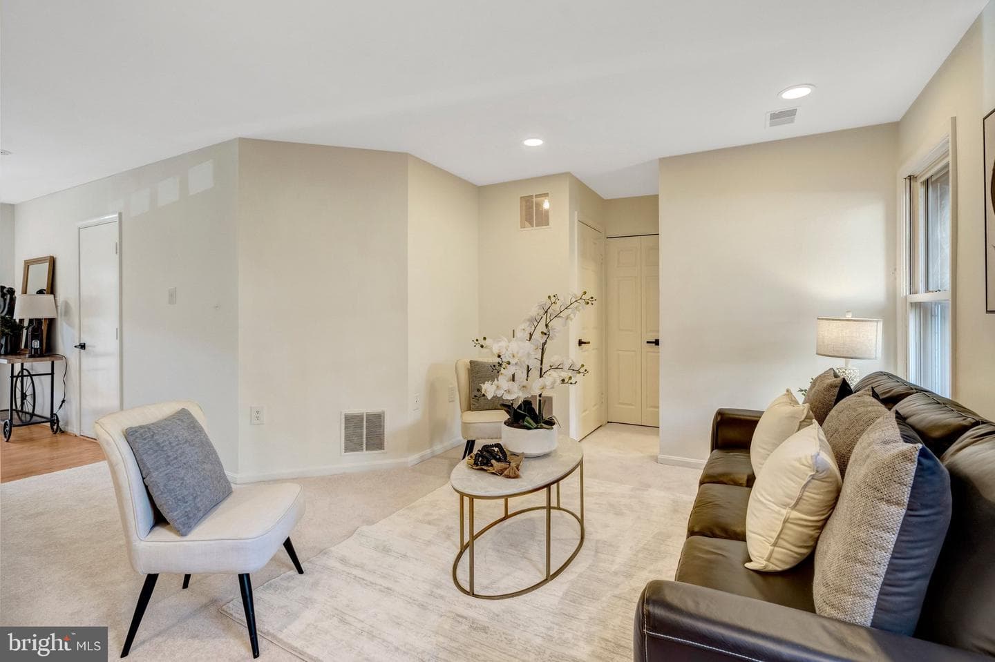10278 Jamaica Lane photo 8