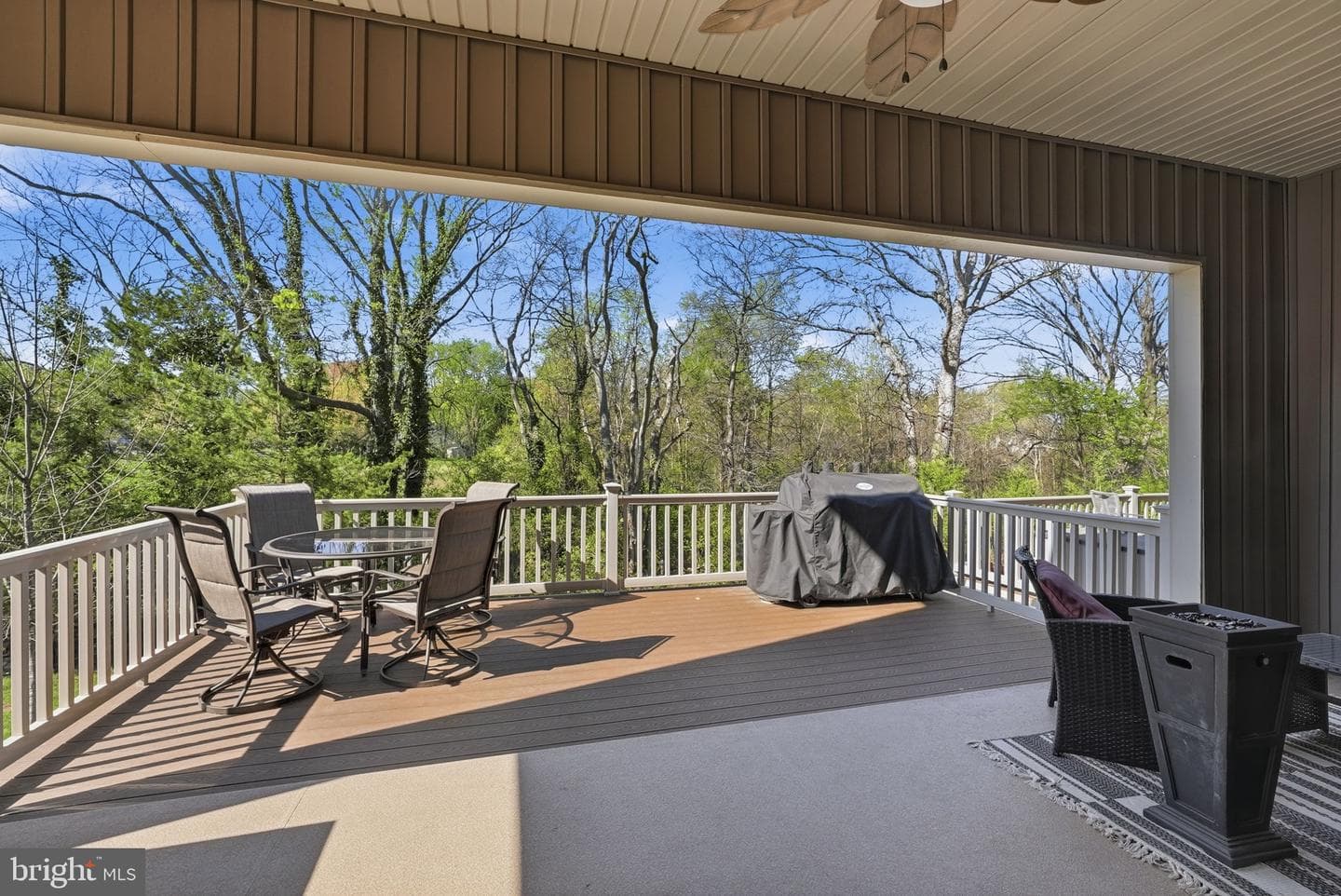 8966 Bridle Ridge Lane photo 16