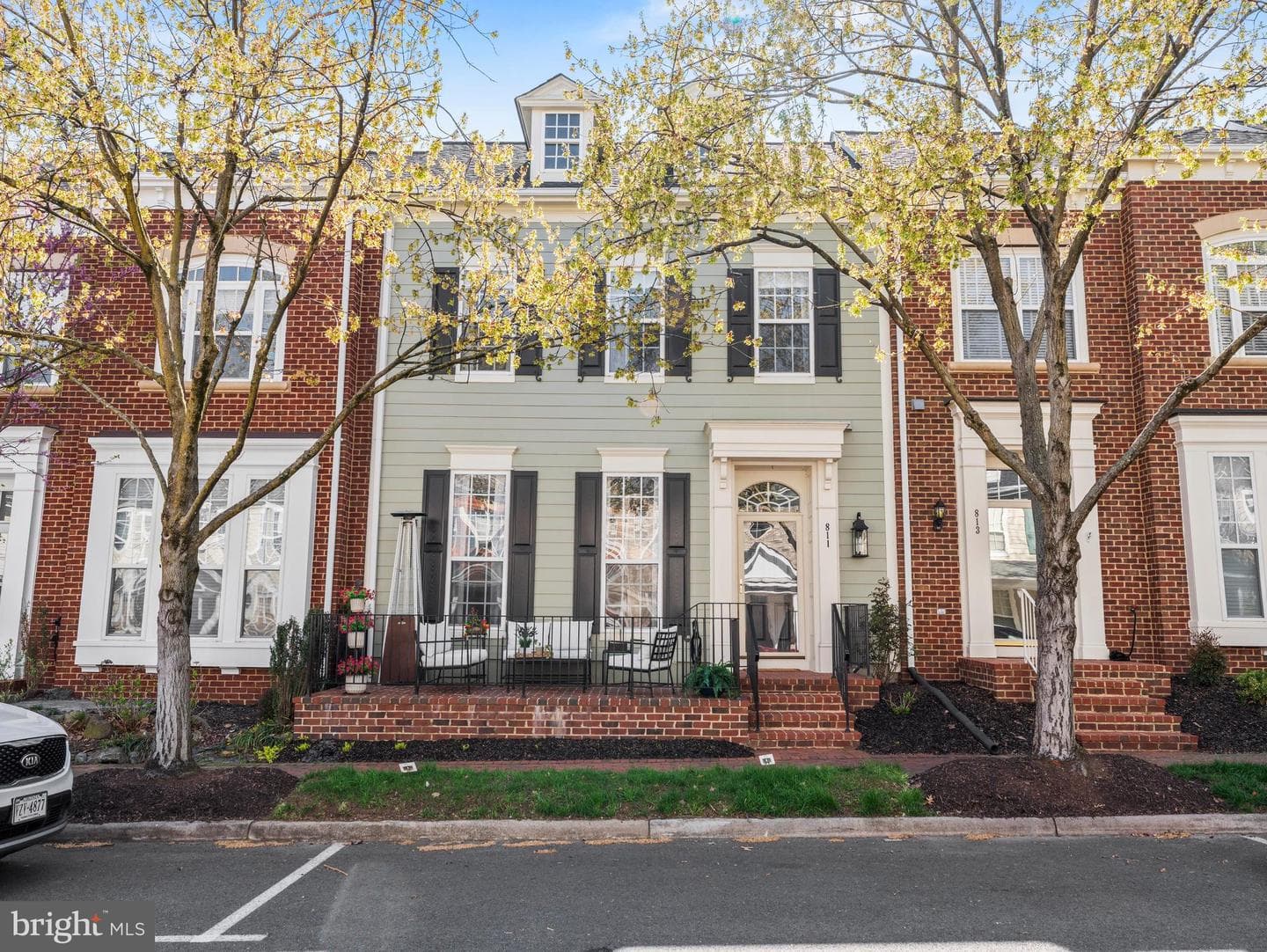 811 Monument Avenue