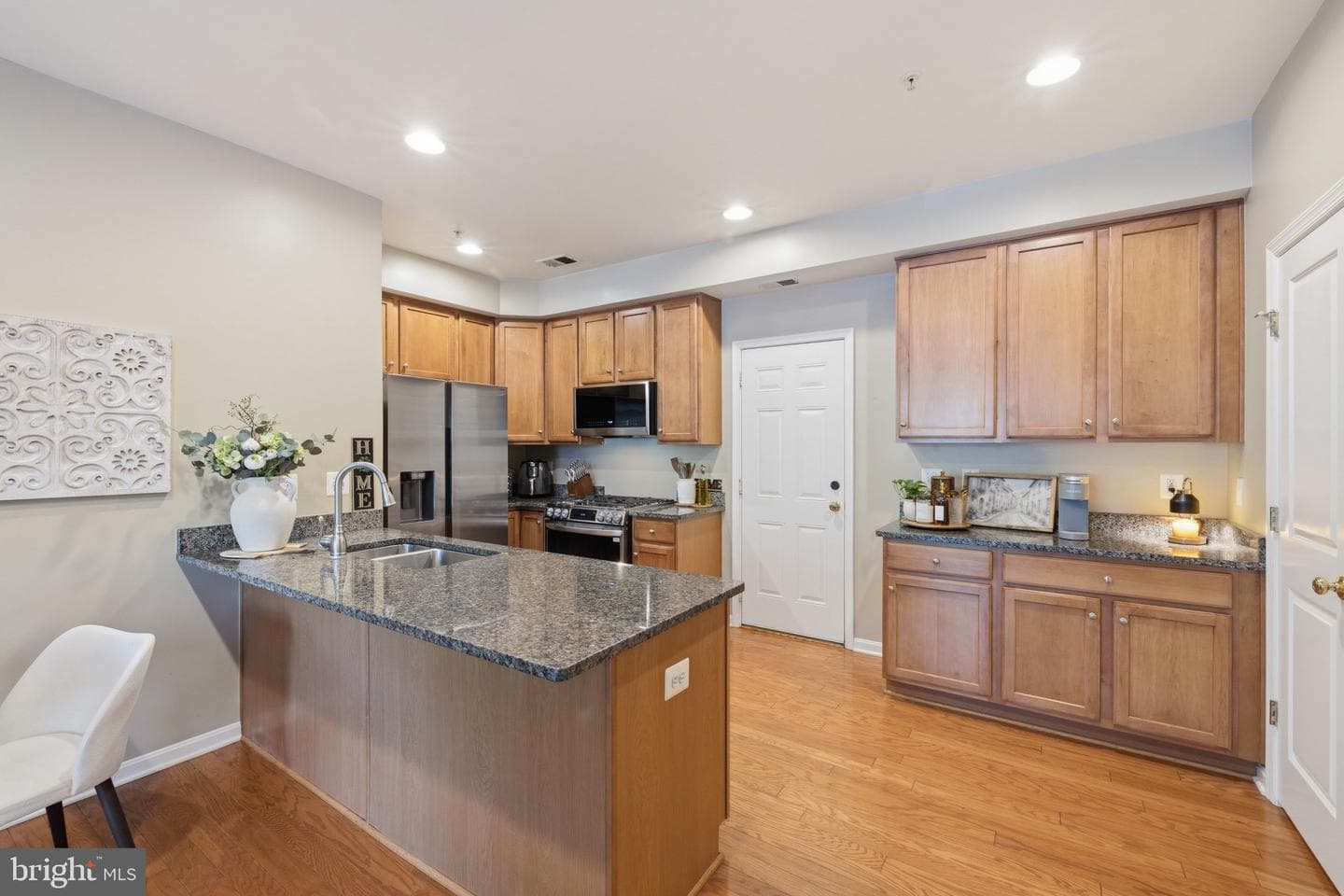 8013 Crescent Park Drive photo 7