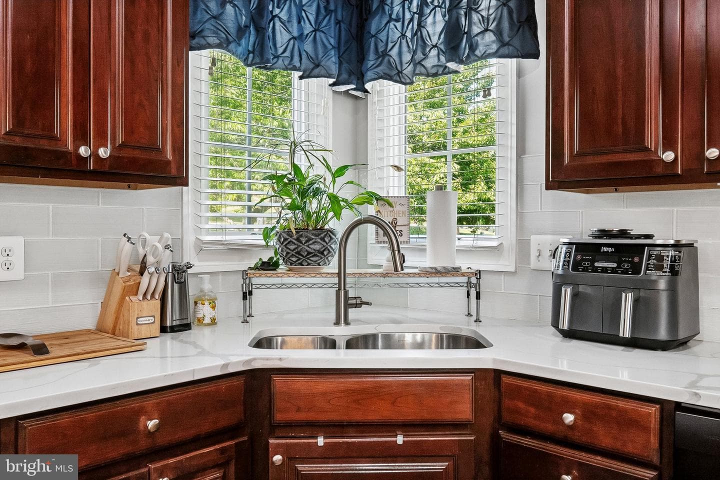2469 Transom Place photo 7