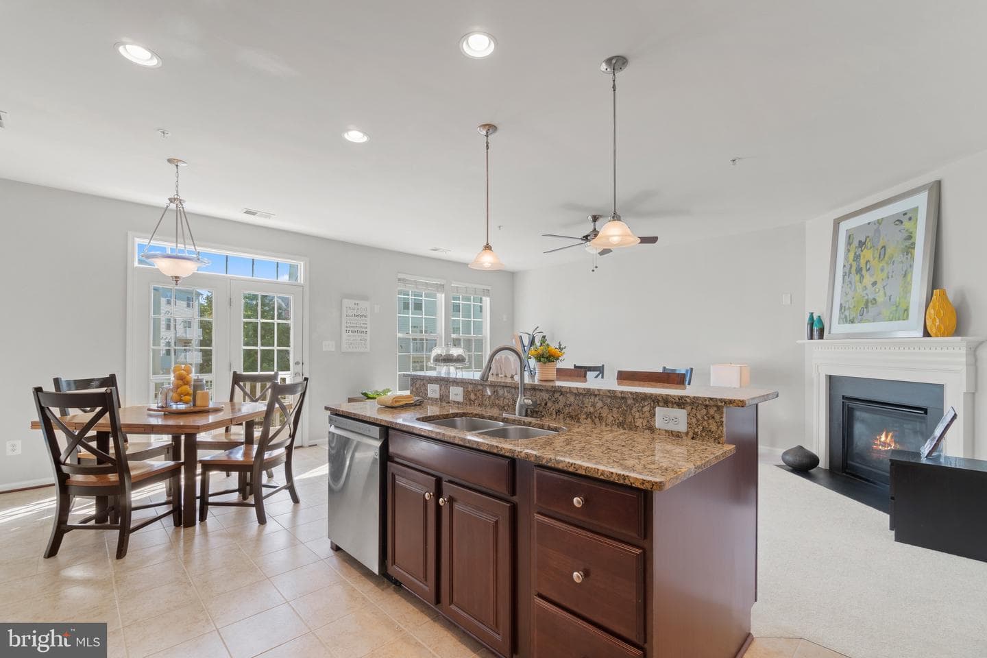 2511 Eastbourne Drive photo 11