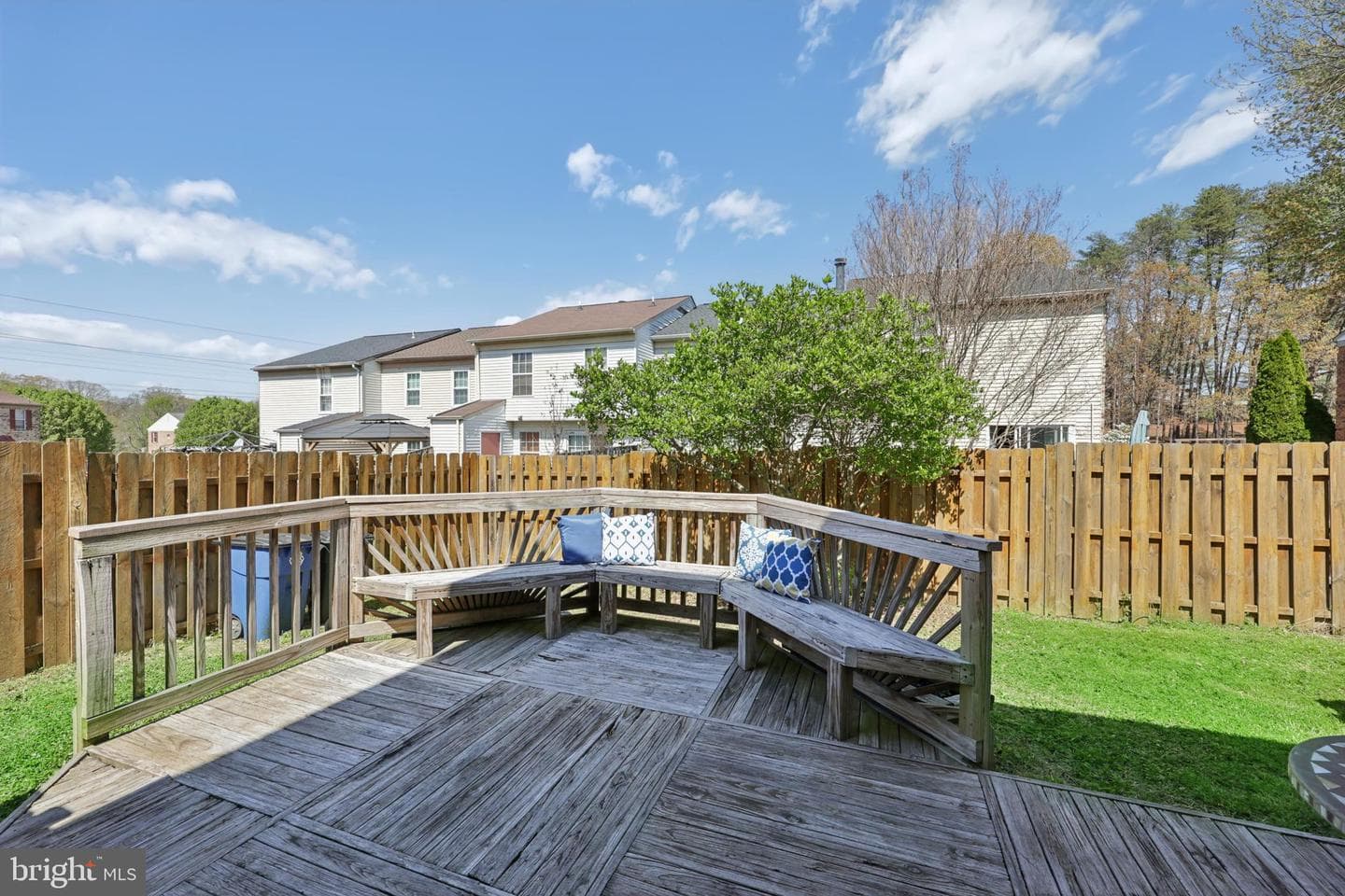 2874 Bowes Lane photo 36
