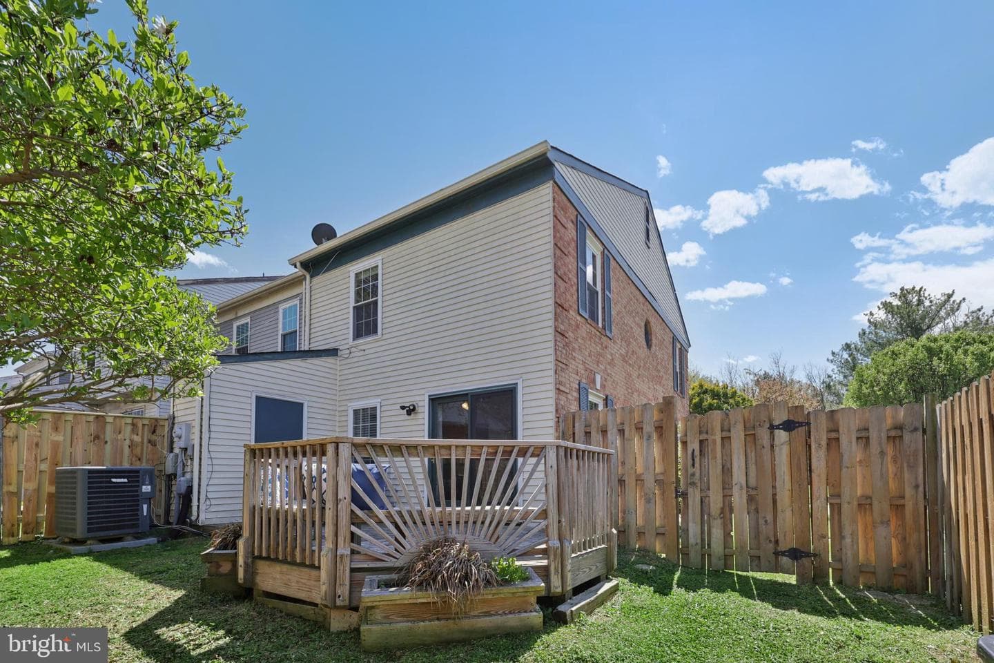 2874 Bowes Lane photo 42